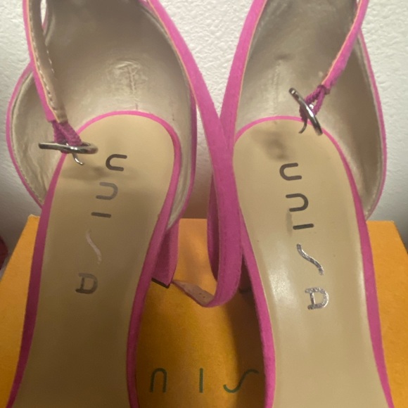 Pretty N PINK - Picture 4 of 6